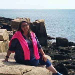 Meet your Posher, Laurie